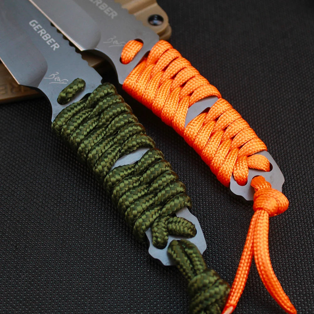 Total length of the knife: 19.6CM Blade length: 8.5 CM Blade width: 3.16CM Blade thickness: 4.05MM  Blade material: D2 Handle ma