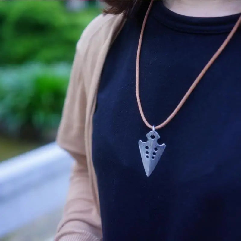 Arrowhead Harpoon Pendant Outdoor Emergency Survival Tool Self Defense Protective Necklace Self-Defense Adjustable Arrow Pendant
