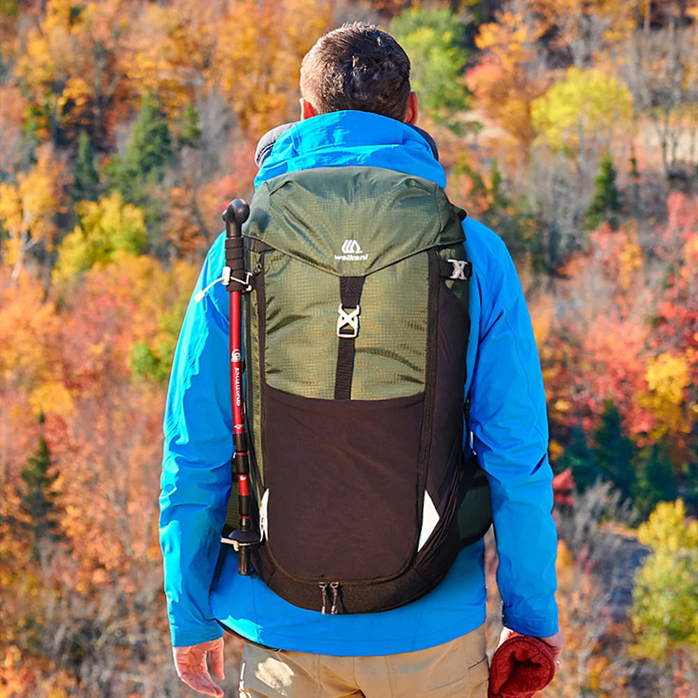 Outdoor Running Bag Bicycle Bag 50L Mountaineering Backpack Waterproof Riding Breathable Jogging Travel Daypack Bag for Riding